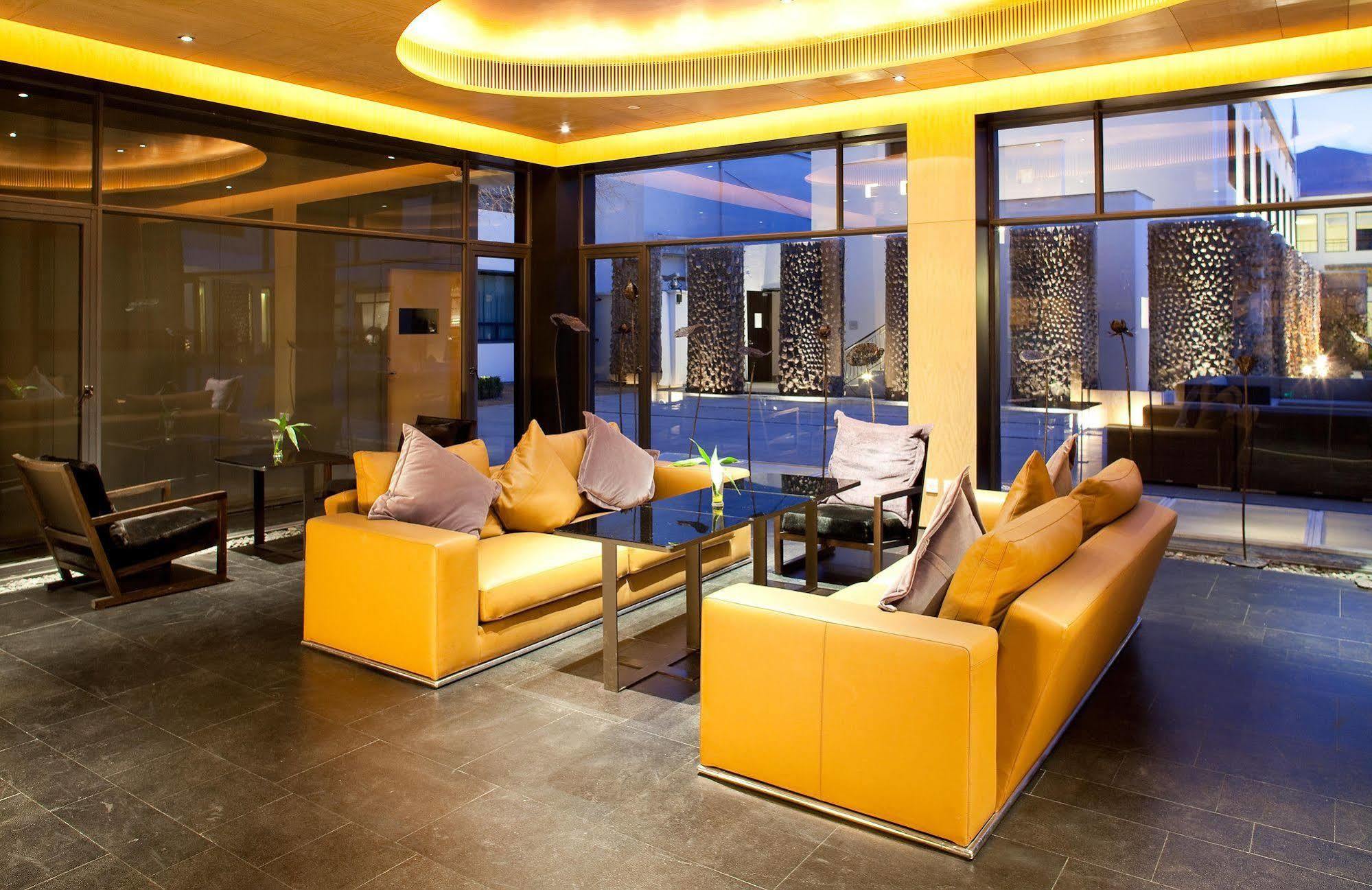 Four Points By Sheraton لاسا المظهر الخارجي الصورة